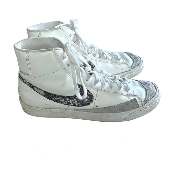 Nike Blazer Mid ‘77 SE in Snakeskin 9 - Picture 3 of 8